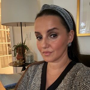 Meet your Posher, Madalina